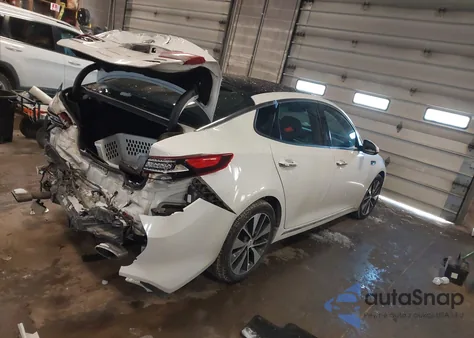 2016 Kia Optima Sxl Turbo z USA, uszkodzony, nr VIN 5XXGV4L2XGG045816